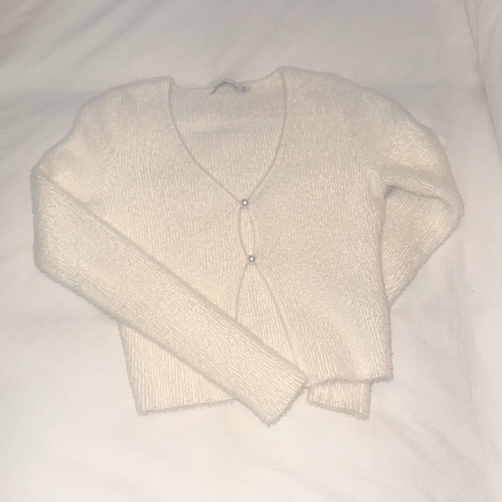 Abercrombie two button pearl cardigan